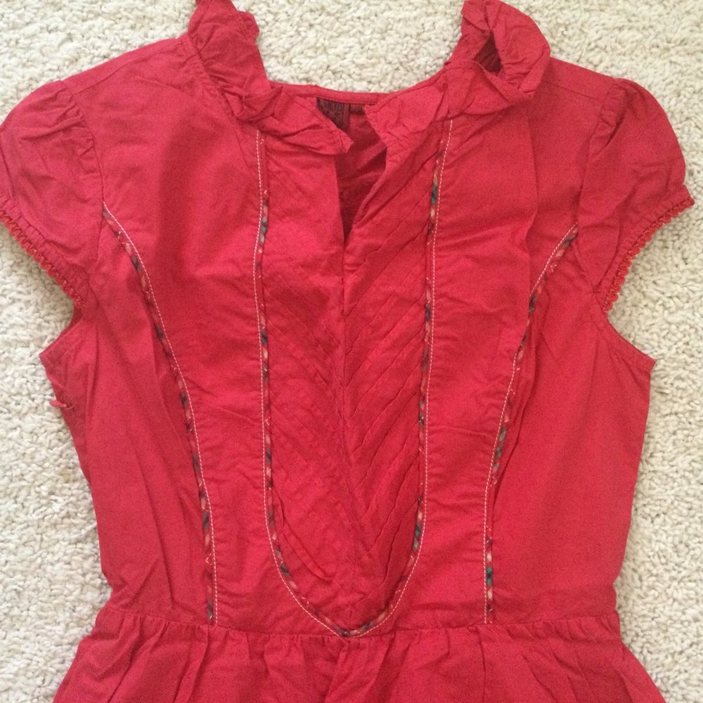 Red Embroidery Dress - Picture 4 of 7